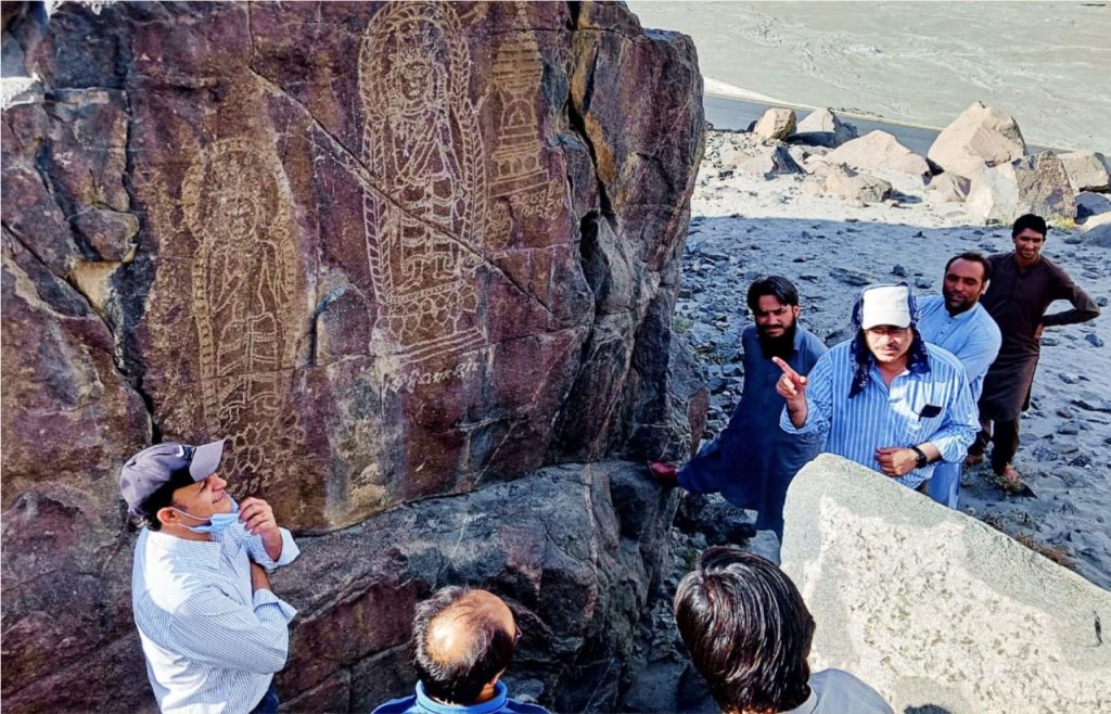 Building capacity of local community to promote Sustainable Rock Art Heritage Tourism